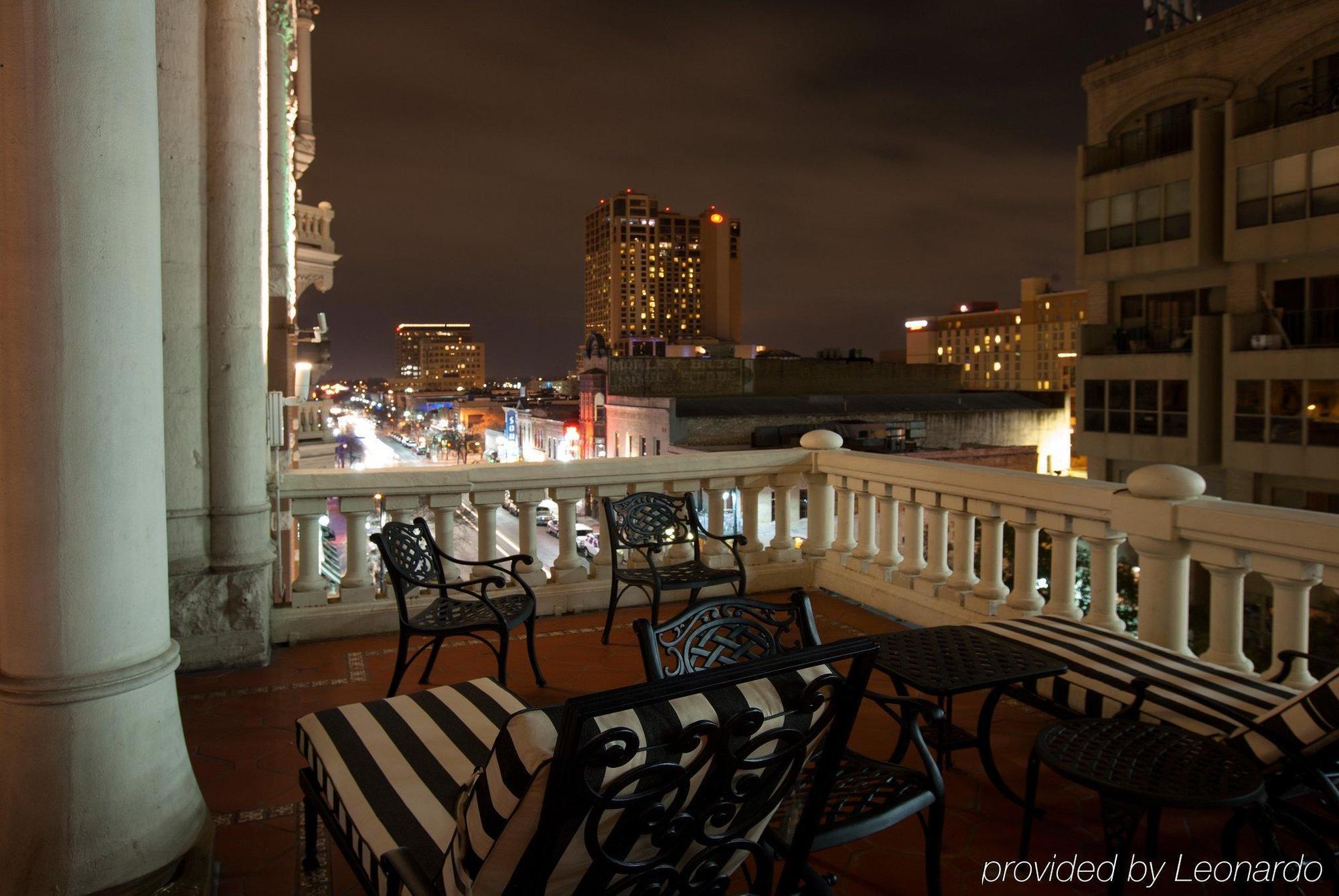Firehouse Hostel (Adults Only) Остин Экстерьер фото